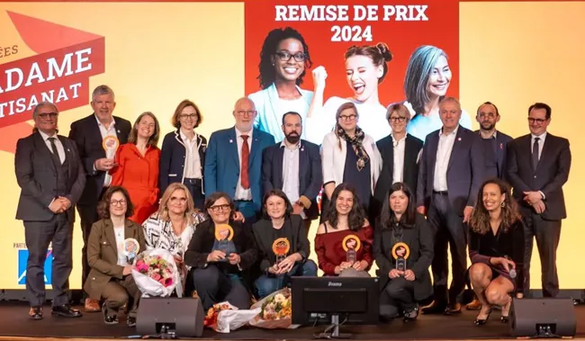 Photo des de groupe "Madame Artisanat" 2024